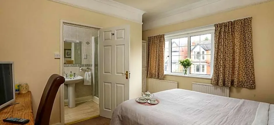 Westbourne Lodge Birmingham