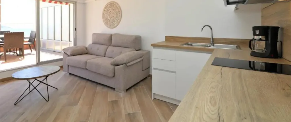 Penthouse El Pato 872