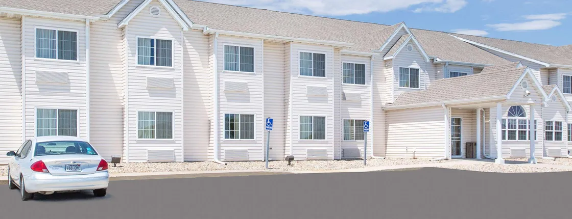 Microtel Inn & Suites By Wyndham Colfax/Newton