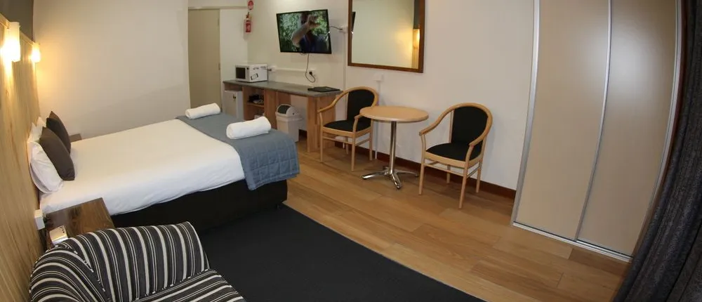 Sleepy Hill Motor Inn