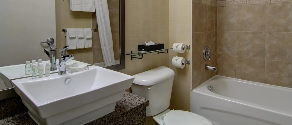 Best Western Plus Bowmanville