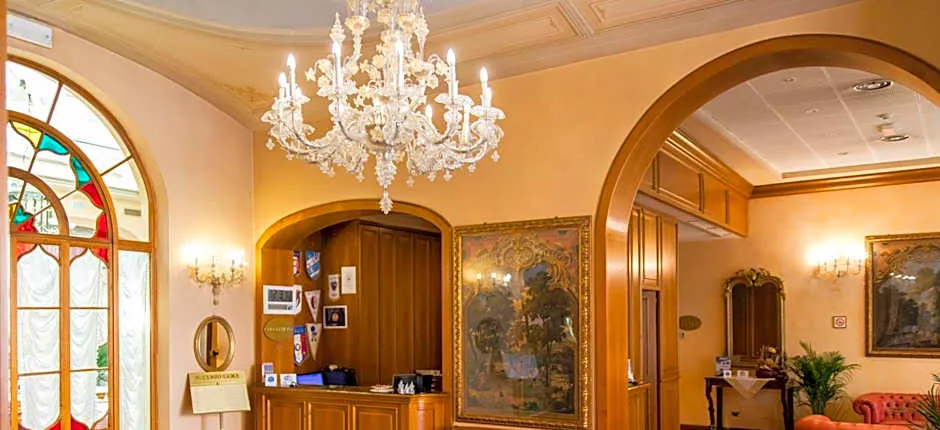 Phi Hotel Dei Medaglioni