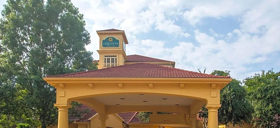 La Quinta Inn & Suites by Wyndham Charlotte Airport South