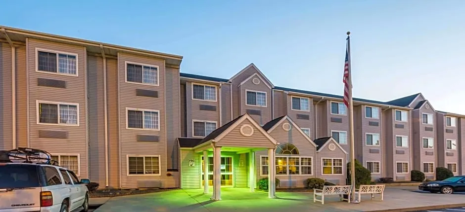 Microtel Inn & Suites By Wyndham Hillsborough
