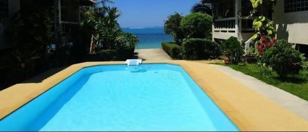 New Sunrise Village Bang Po Beach