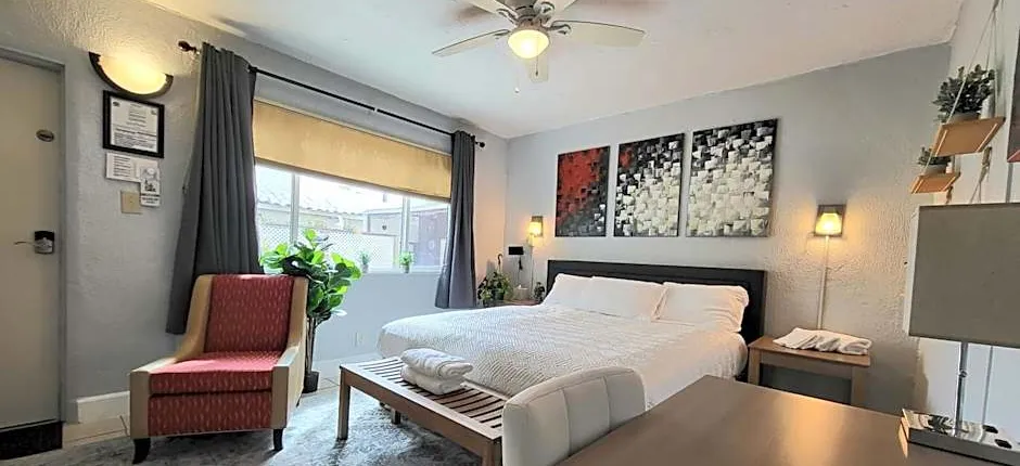 Barefoot Mailman Motel