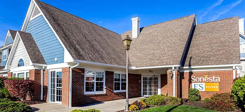 Sonesta ES Suites Charleston