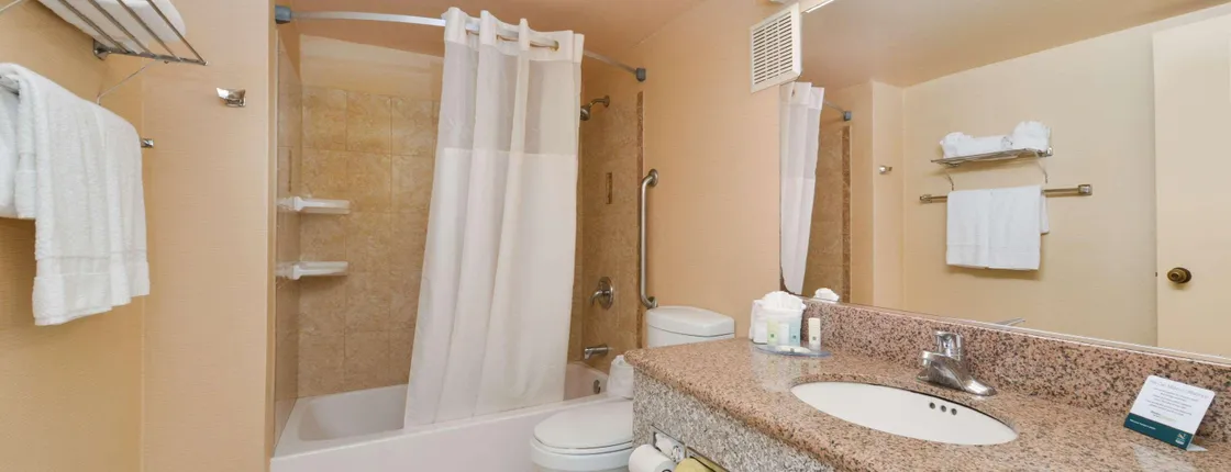 QUALITY INN AND SUITES WALNUT