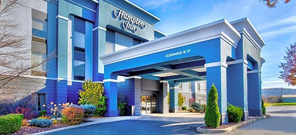 Hampton Inn By Hilton Cortland, NY
