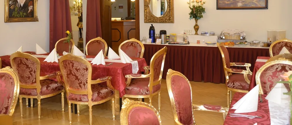 Hotel Restaurant Zur Hallenburg