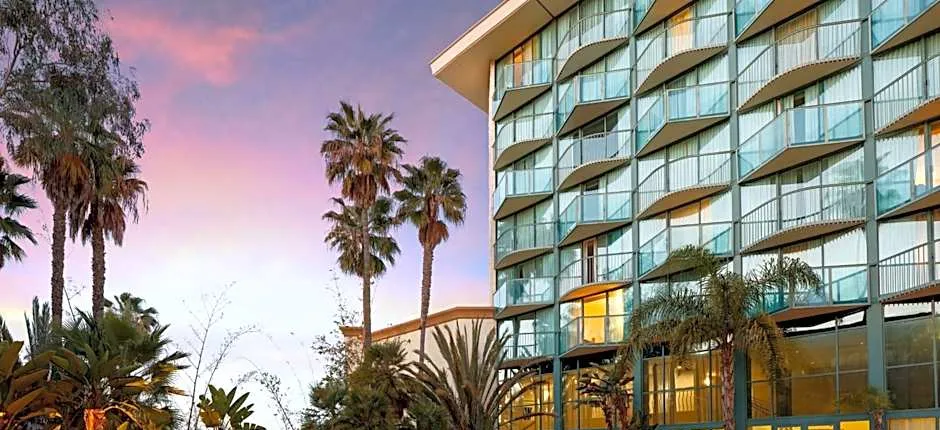 DoubleTree By Hilton San Diego Hotel Circle