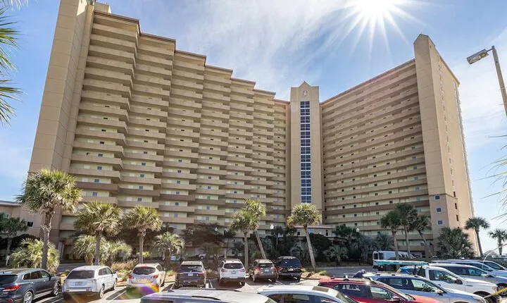 Pelican Beach 2011 1 Bedroom Condo by RedAwning