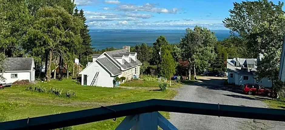 Auberge Des Nuages