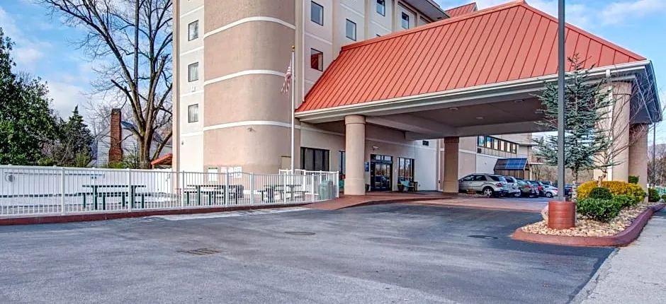 River Bend Inn - Pigeon Forge