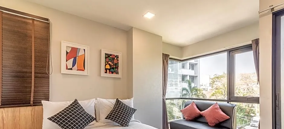 Casa Luxe Hotel and Resident