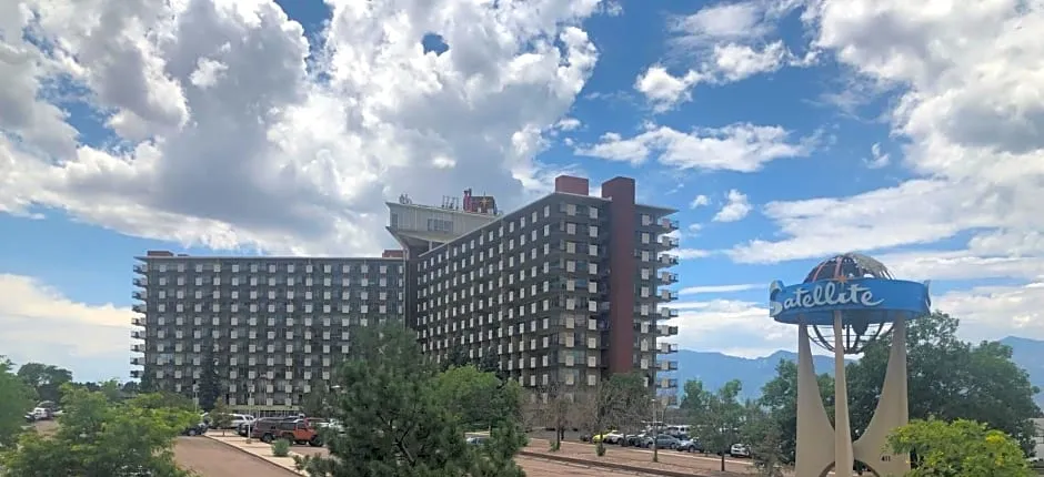 Satellite Hotel