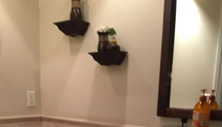 Lovely 2 Bedroom Home with Pool