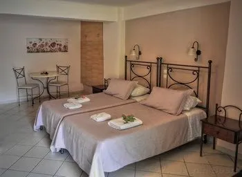 Alonakia Hotel