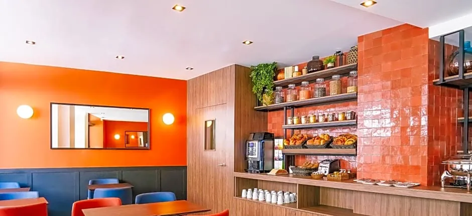 Timhotel Le Louvre