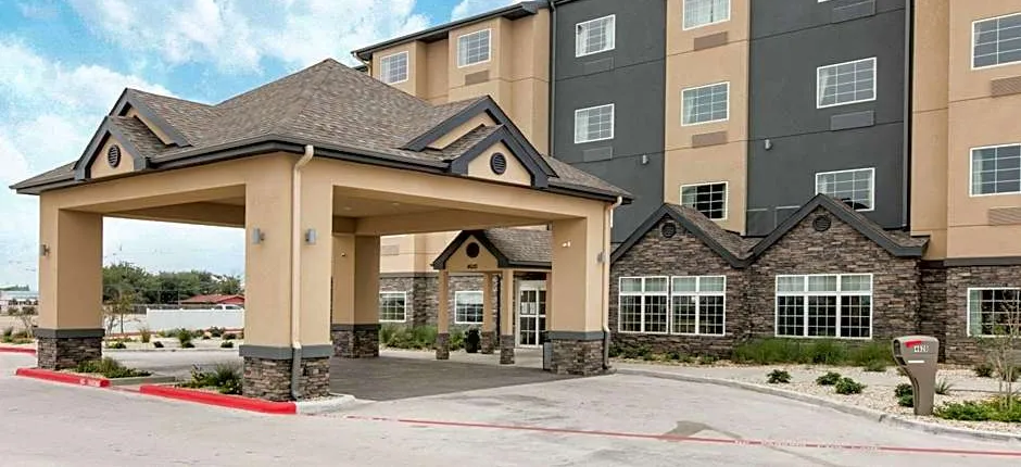 Microtel Inn and Suites by Wyndham Lubbock