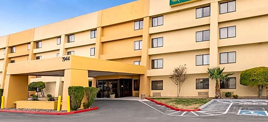 La Quinta Inn & Suites by Wyndham El Paso East