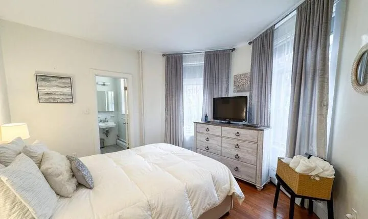 Renovated 1bed Steps To Mbta Shops & Restaurants