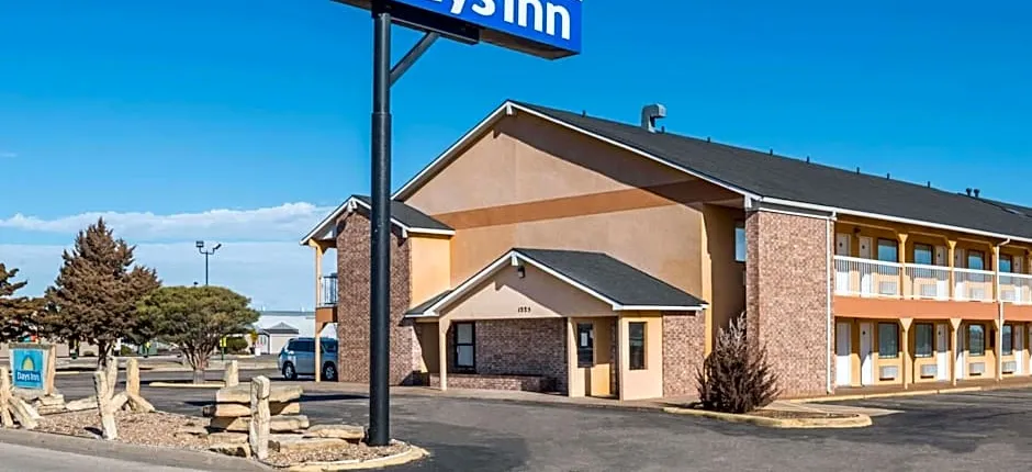 Days Inn by Wyndham Russell