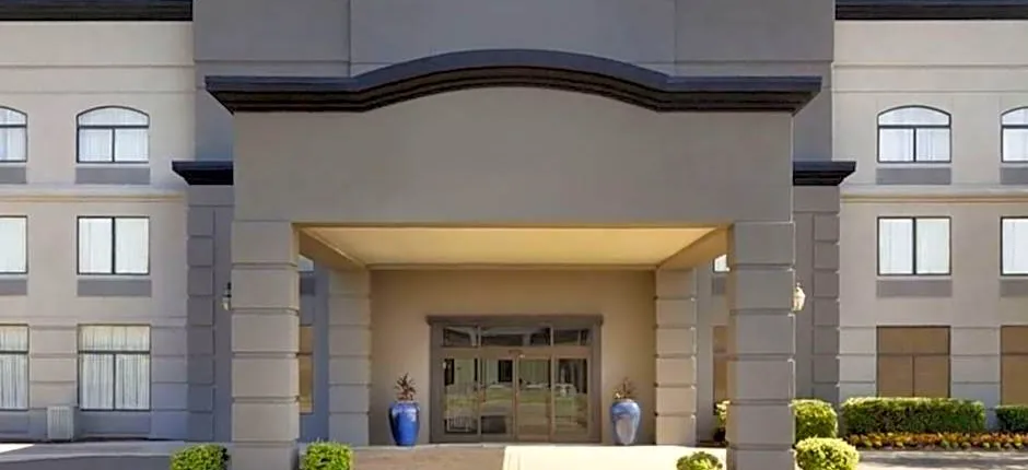 Townhome Inn & Suites by IHG