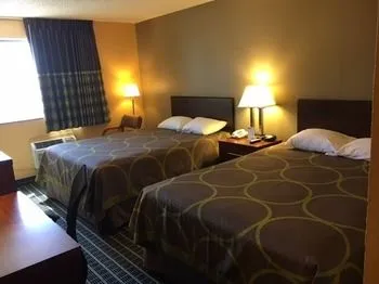 Super 8 Janesville