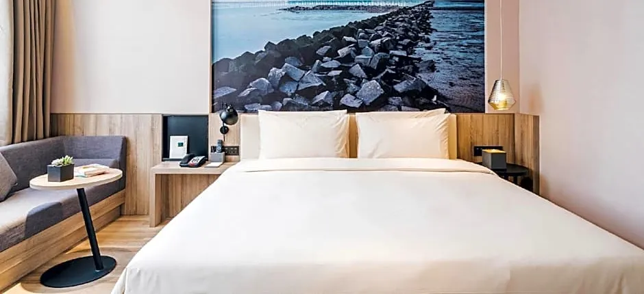 Vienna Hotel Shanghai Hongqiao Huaxin Road