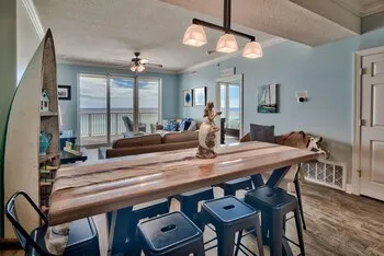 Tropic Winds by Forehand Rentals