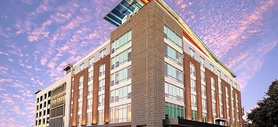 Aloft Savannah Downtown Historic District