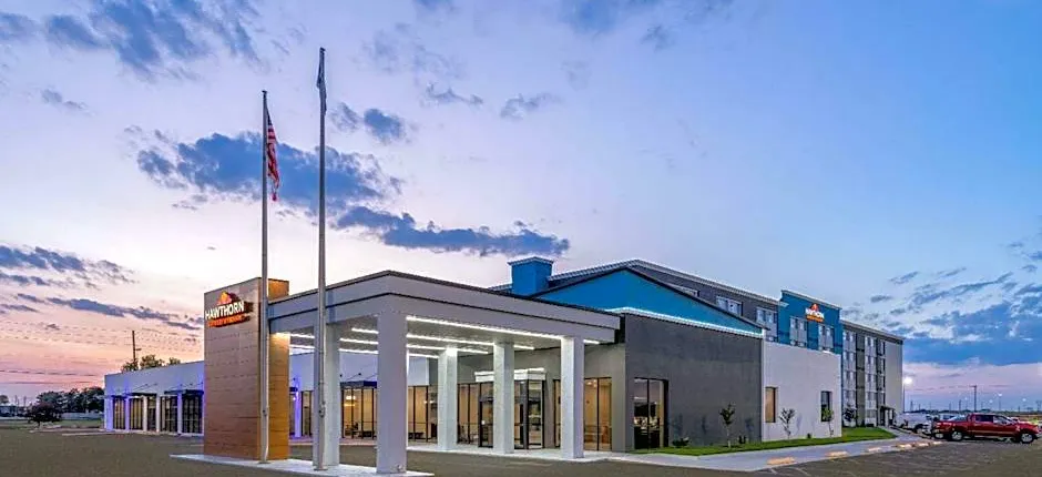 Hawthorn Suites by Wyndham Wichita Airport