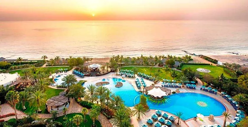Le Meridien Al Aqah Beach Resort