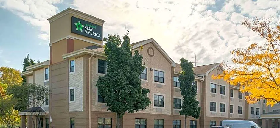 Extended Stay America Suites - Detroit - Metropolitan Airport