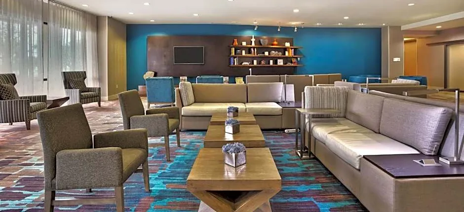 Courtyard by Marriott Gulfport Beachfront