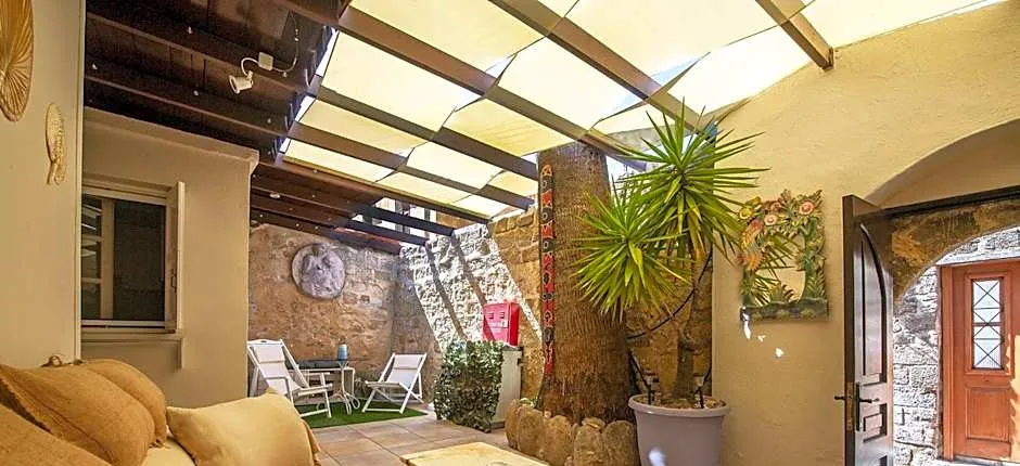 Old Town Corner Luxury Studios