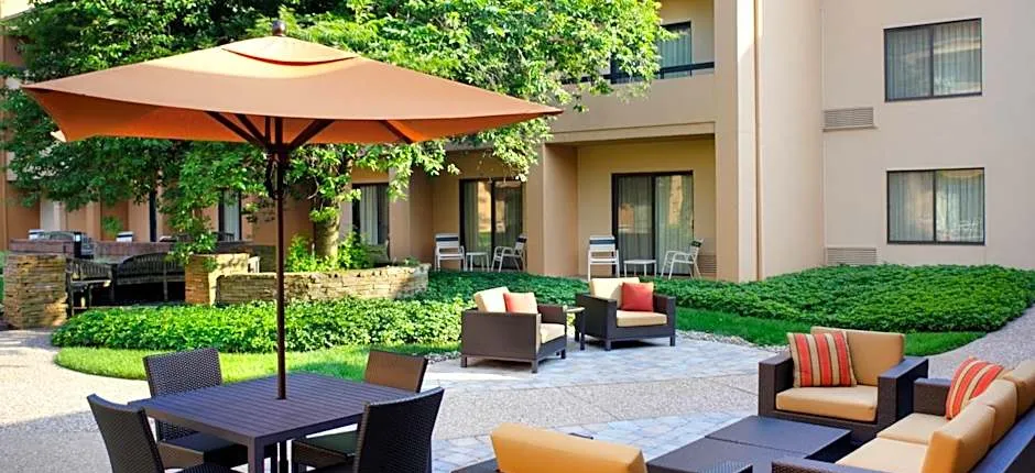 Courtyard by Marriott Lexington North