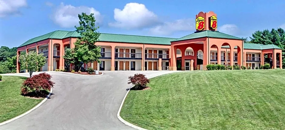 Super 8 by Wyndham Knoxville East