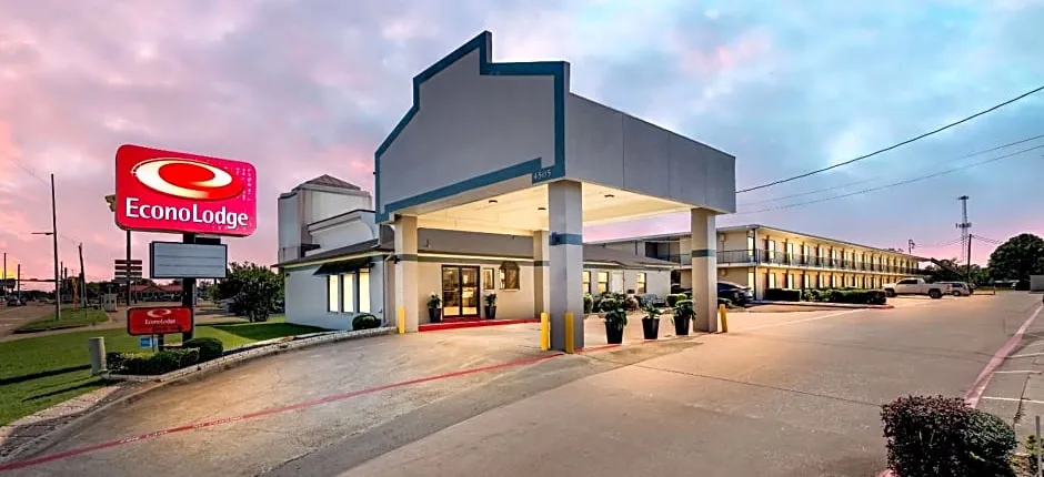 Econo Lodge Texarkana I-30