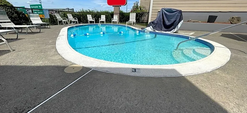 Sunnyside Inn and Suites Clackamas