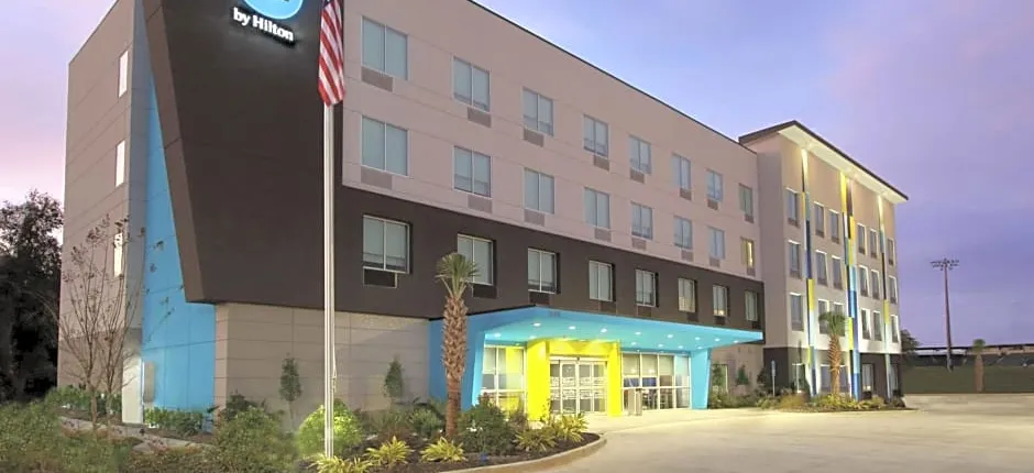 Tru by Hilton Mobile