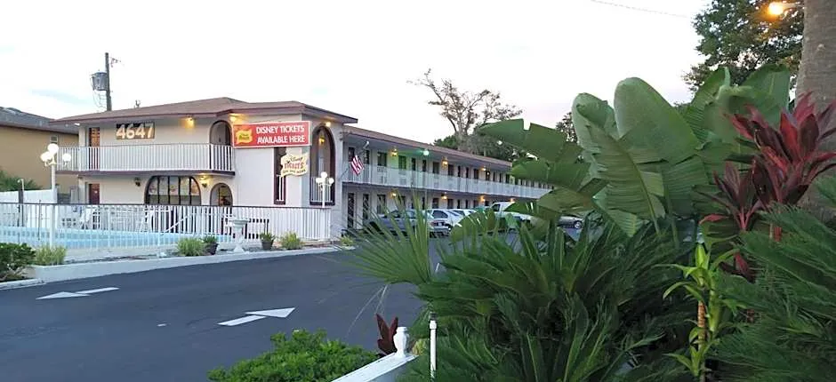 Maple Leaf Inn & Suites