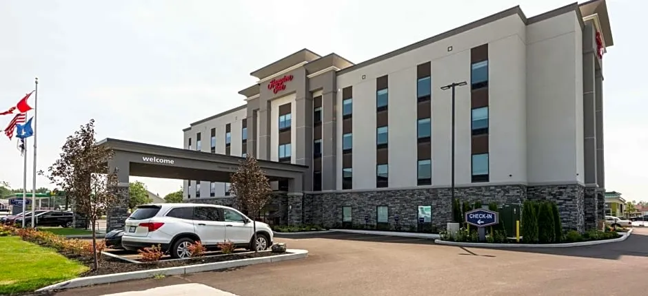 Hampton Inn By Hilton Hamburg