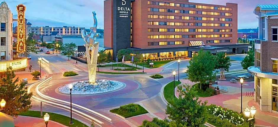 Delta Hotels by Marriott Muskegon Convention Center