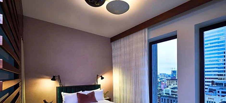Fairlane Hotel