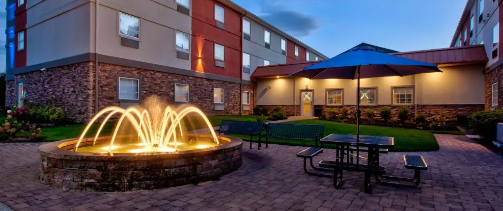 Holiday Inn Express & Suites Absecon-Atlantic City, an IHG Hotel