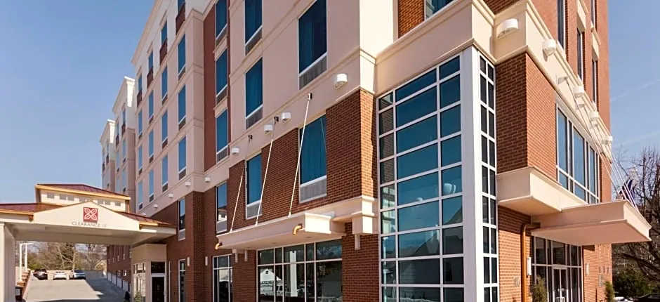 Hilton Garden Inn Falls Church