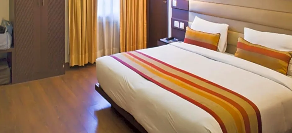 Hotel Metro Heights