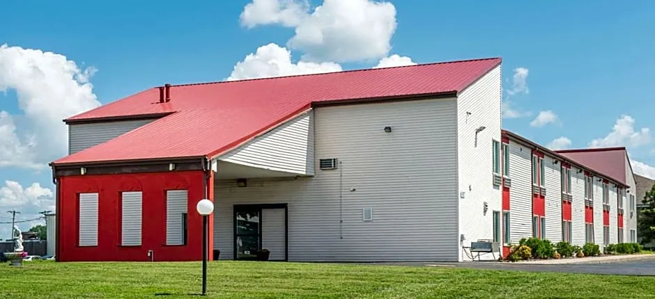 Super 8 by Wyndham O'Fallon MO/St. Louis Area